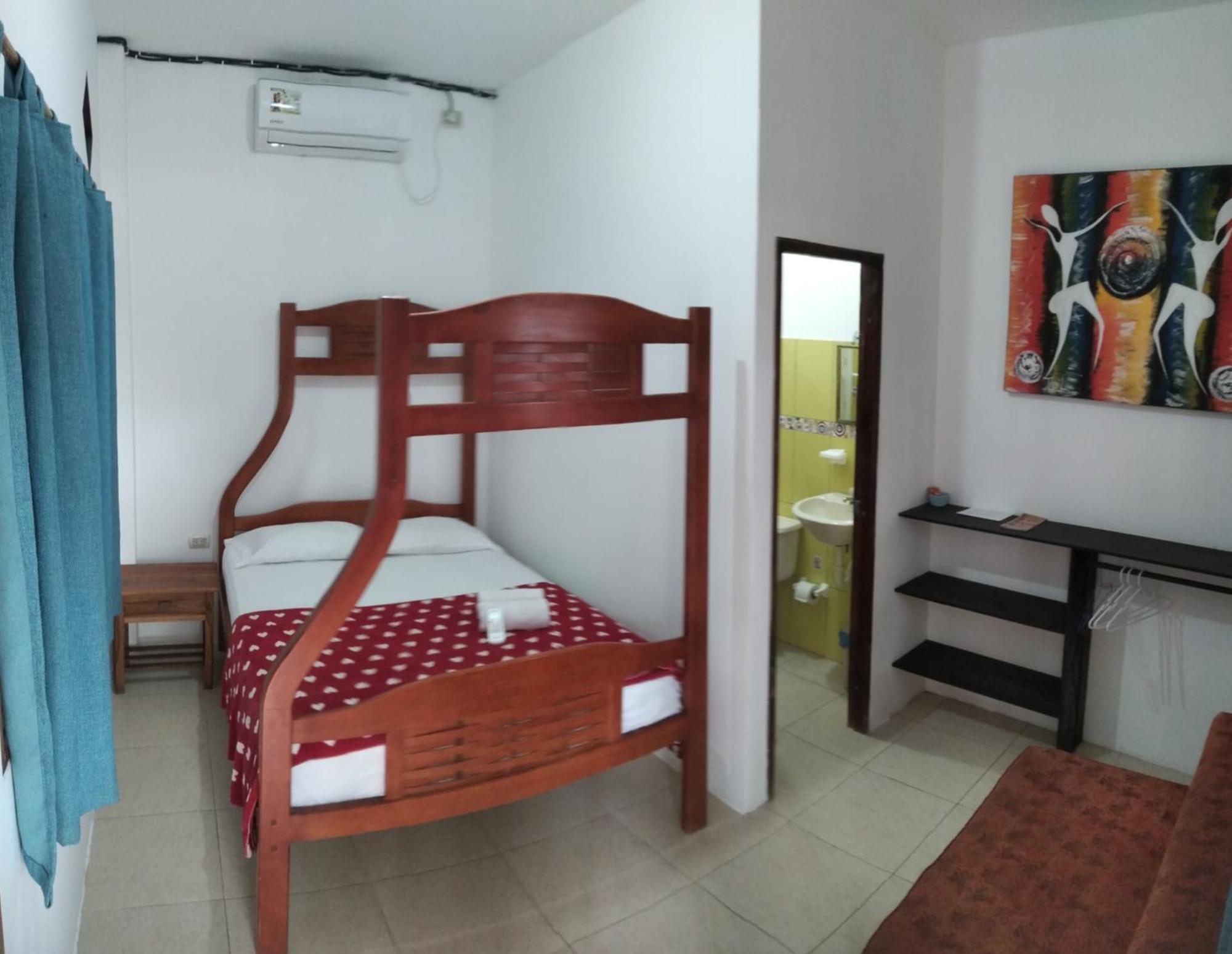 Hostal Casa Taisha Montañita Exterior foto