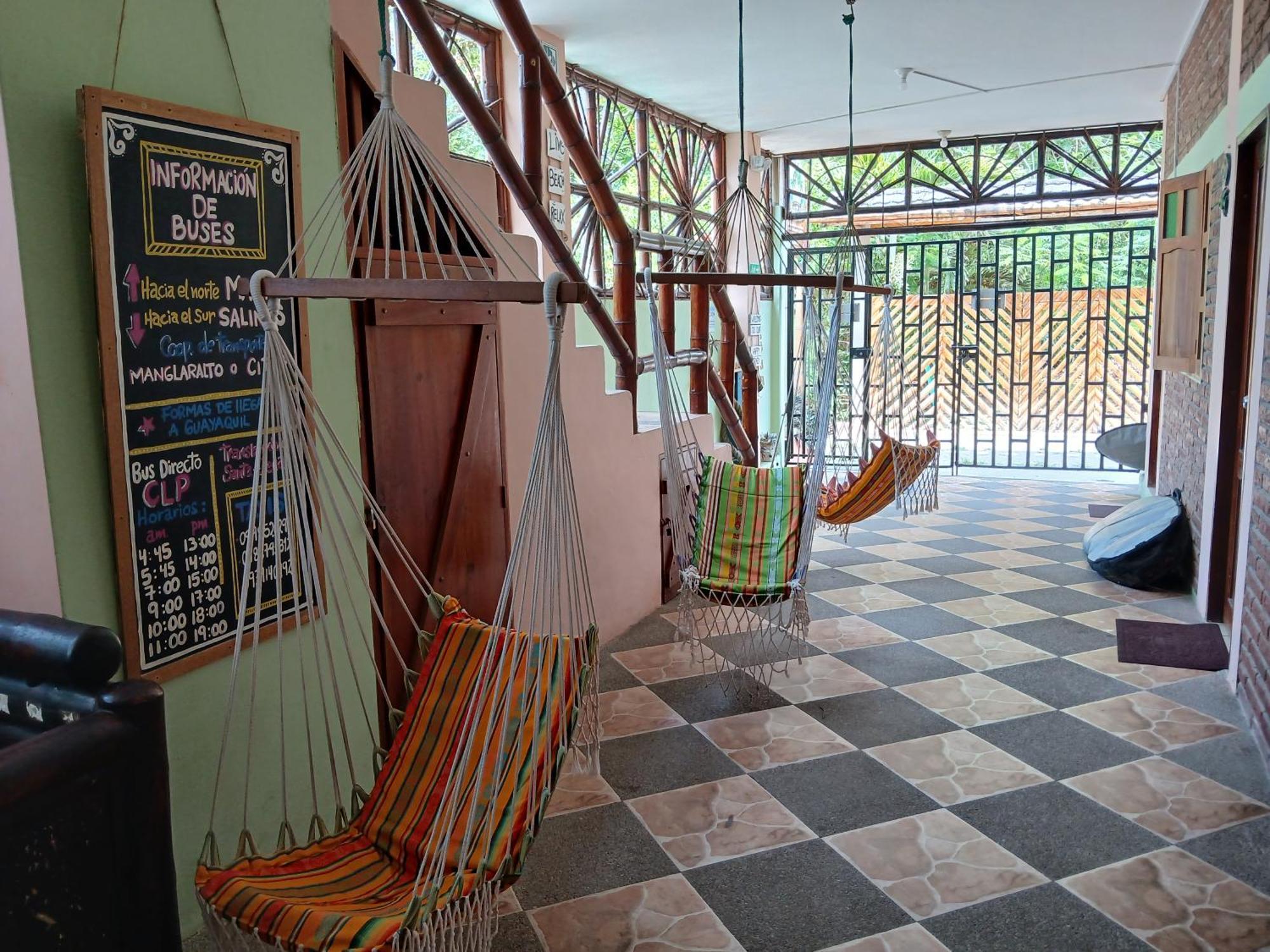 Hostal Casa Taisha Montañita Exterior foto